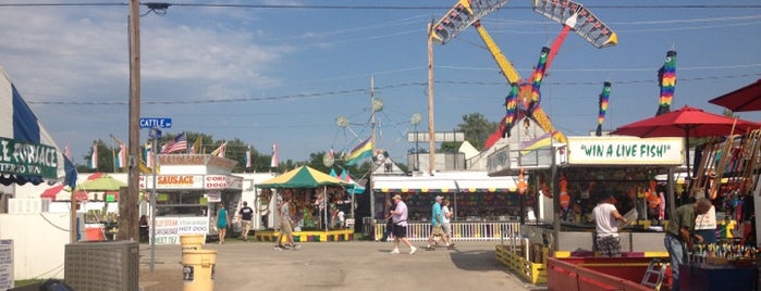 Wood County Fairgrounds is one of Lieux qui ont plu à Emily.