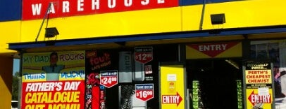 Chemist Warehouse is one of Lugares favoritos de Meidy.