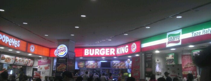 Burger King is one of Tempat yang Disukai Oğuz Kaan.
