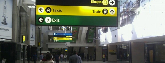 Terminal A is one of Posti che sono piaciuti a Dade.
