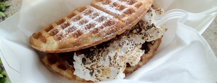 The Waffle Bus is one of Zach 님이 저장한 장소.