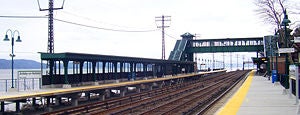 Metro North - Ardsley-on-Hudson Train Station is one of Hudson Line (Metro-North).