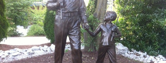 Andy Griffith Museum is one of North Carolina Art Galleries and Museums.