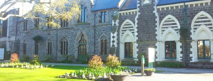 Canterbury Museum is one of New Zealand.