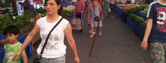 Acıbadem Perşembe Pazarı is one of Farmer's Markets in Istanbul.