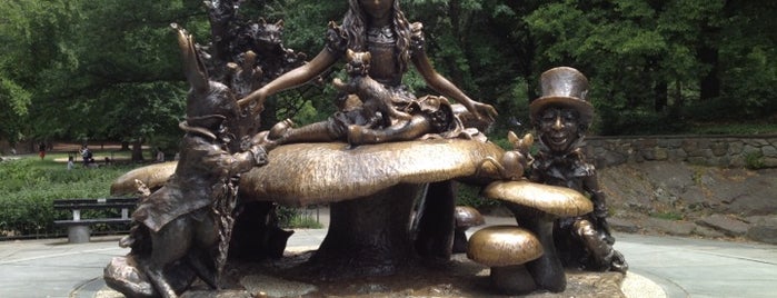 Alice in Wonderland Statue is one of NY To Do.