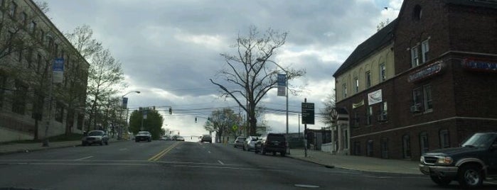 3rd Ave is one of Newark Area.