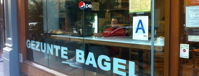 Gezunte Bagel is one of Locais curtidos por Ally.