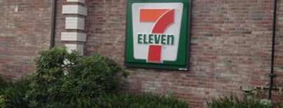 7-Eleven is one of Diners n quick spots.