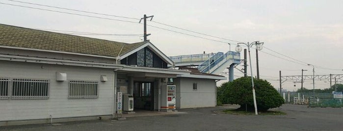 Eiwa Station is one of 関西本線.