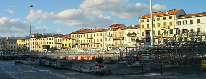 Piazza Mercatale is one of Lugares guardados de Marco.