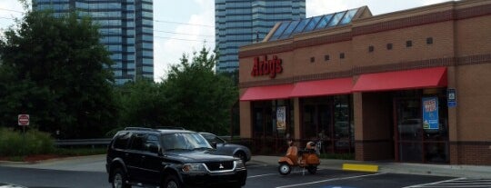Arby's is one of Lieux qui ont plu à Chester.