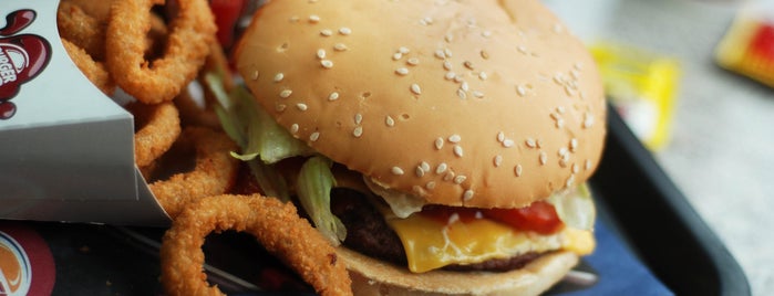 Burger King is one of สถานที่ที่ Nuria ถูกใจ.