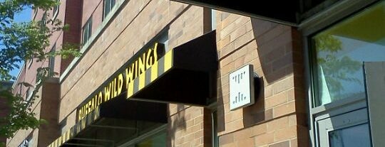 Buffalo Wild Wings is one of Lieux qui ont plu à thadd.