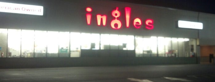 Ingles is one of Lieux qui ont plu à Kelly.