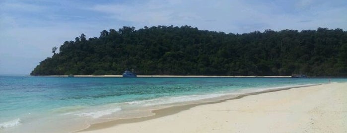 Koh Rok is one of Thailand Beach Heaven.