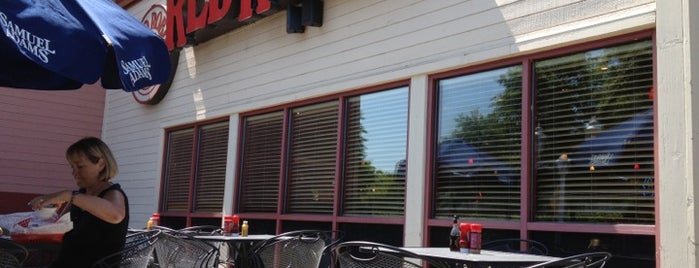 Red Robin Gourmet Burgers and Brews is one of Places to Eat: Eugene-Springfield.