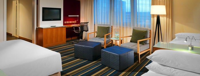 Sheraton Frankfurt Airport Hotel & Conference Center is one of hôtel & spa.