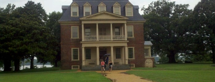 Shirley Plantation is one of Monumental America Study Tour.