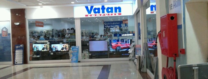 Vatan Bilgisayar is one of Tempat yang Disukai Ebru.