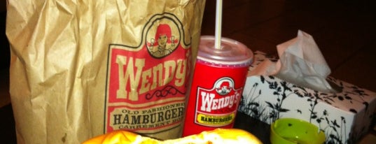 Wendy’s is one of Locais curtidos por Stéphan.