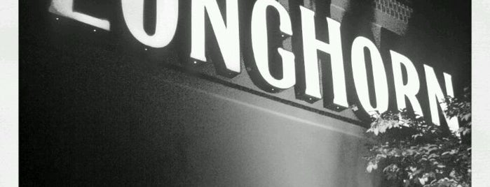 LongHorn Steakhouse is one of Joe'nin Beğendiği Mekanlar.
