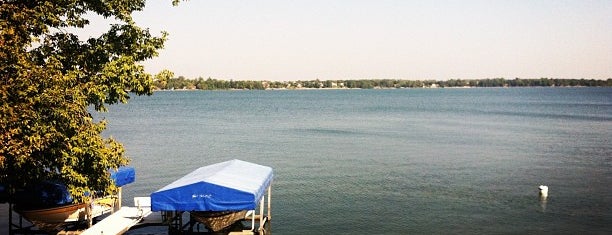 Lake Pulaski is one of Orte, die Double J gefallen.