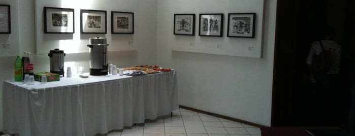 Galeria Arte Contemporaneo is one of Favoritos.