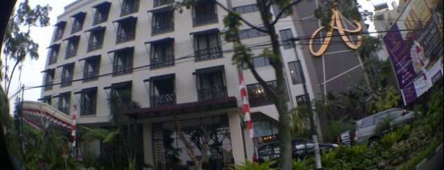 The Amaroossa Hotel is one of Dhyaniさんのお気に入りスポット.