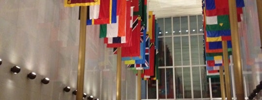 Kennedy Center Hall of States is one of Monumental America Study Tour.