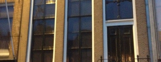Casa di Anna Frank is one of 41 cosas que no puedes perderte en Ámsterdam.