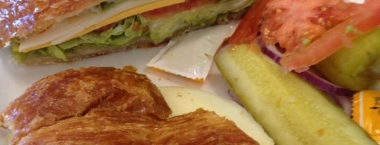 Lee's Sandwiches is one of Locais salvos de John.