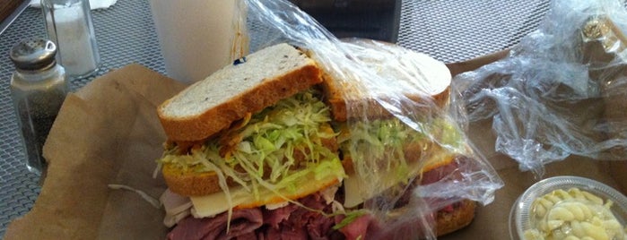 Perry's Deli is one of Grabbing Lunch on the Go in Chicago's Loop.