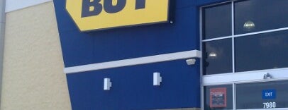 Best Buy is one of Jacqueline’s Liked Places.