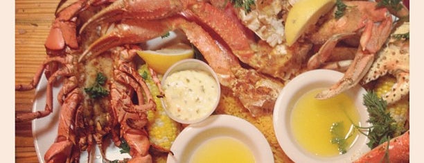 Sammy's Fish Box Restaurant is one of Tri-State To-Do's + SI.