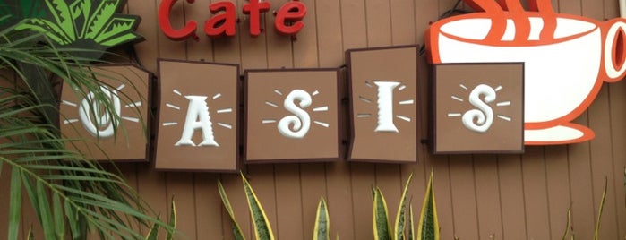 Oasis Cafe is one of สถานที่ต้องแวะ ณ.บุรีรัมย์ :).