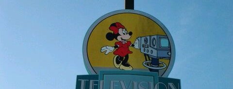 Mickey Parking Lot is one of Heloisaさんのお気に入りスポット.