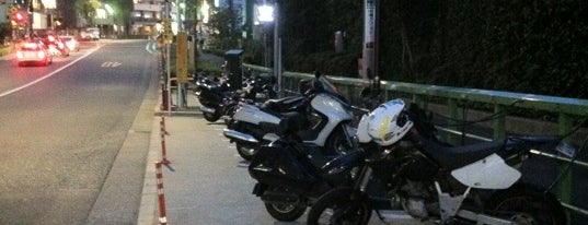 バイク駐輪場 is one of 都内 バイク置き場.