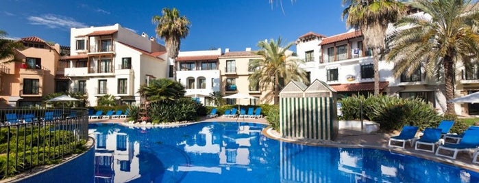 Hotel PortAventura is one of Tempat yang Disukai Enrique.