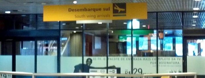 Terminal de Desembarque Sul is one of Dade'nin Beğendiği Mekanlar.