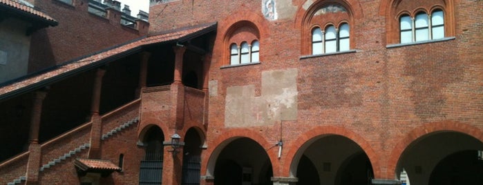 Broletto di Novara is one of Tempat yang Disukai lestat.