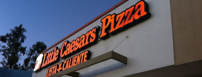 Little Caesars Pizza is one of สถานที่ที่ Fabo ถูกใจ.