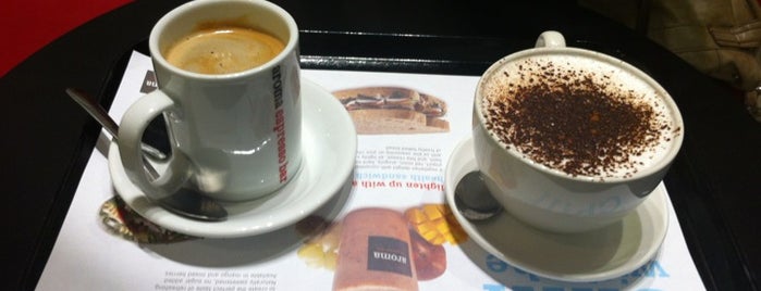 Aroma Espresso Bar is one of Darwin'in Beğendiği Mekanlar.