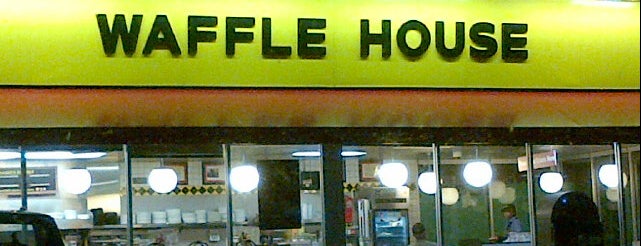 Waffle House is one of Chester 님이 좋아한 장소.