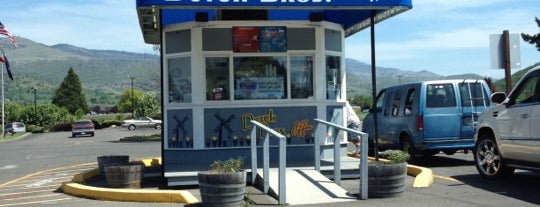 Dutch Bros Coffee is one of Elisabethさんのお気に入りスポット.