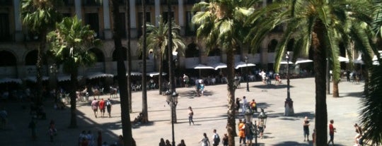 Plaça Reial is one of Racons barcelonins.