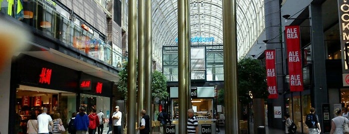 Kauppakeskus Itis is one of Shopping Center.
