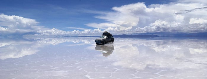 Salar de Uyuni is one of Want to go.