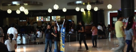 Cinépolis is one of Locais salvos de Rafael.