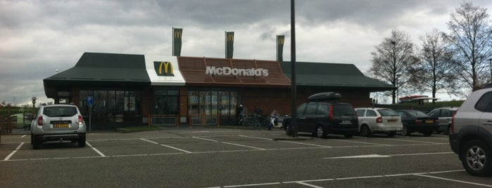 McDonald's is one of สถานที่ที่ Marcel ถูกใจ.